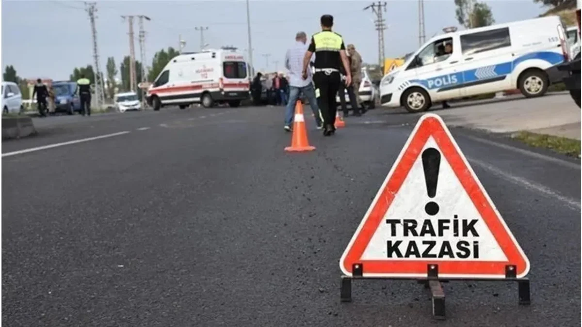 Yolcu otobüsünün çarptığı ATV sürücüsü öldü Yolcu otobüsünün çarptığı ATV sürücüsü öldü