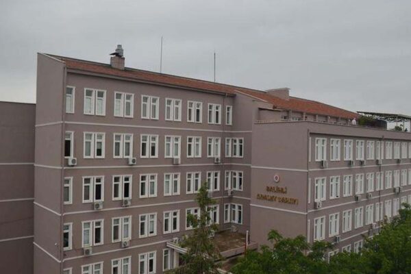 Telefonda FETÖ yalanıyla 10 milyon lira dolandırıl...