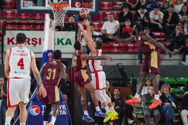Karşıyaka potada mağlup oldu