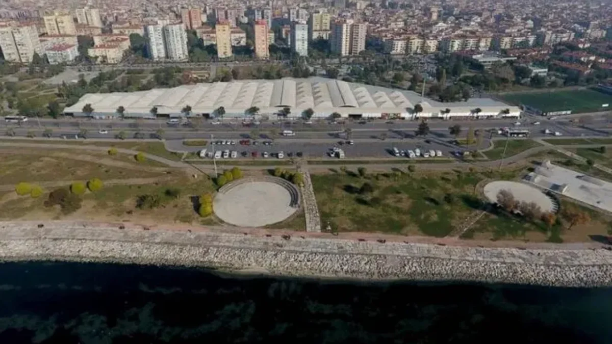 Belediyeden yeni açıklama: Bostanlı Pazarı açılacak Belediyeden yeni açıklama: Bostanlı Pazarı açılacak