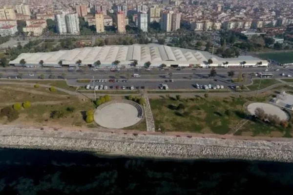 Belediyeden yeni açıklama: Bostanlı Pazarı açılaca... Belediyeden yeni açıklama: Bostanlı Pazarı açılaca...