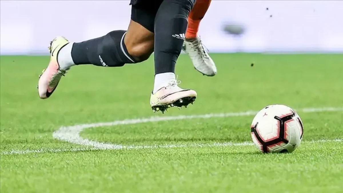 Bahis oynayan 102 futbolcunun cezaları açıklandı! Bahis oynayan 102 futbolcunun cezaları açıklandı!