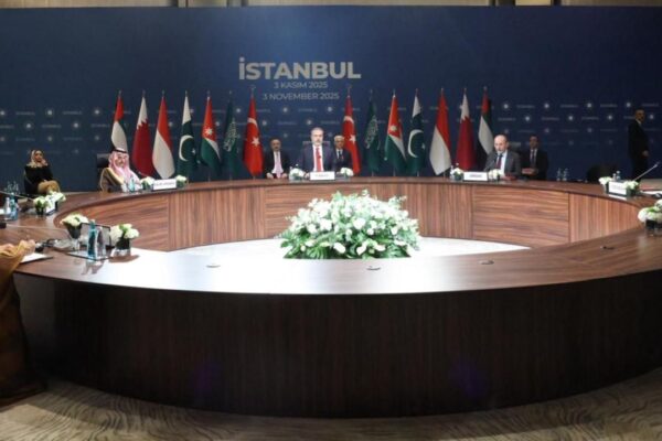 Fidan: Barış için elimizi taşın altına koymaya haz... Fidan: Barış için elimizi taşın altına koymaya haz...