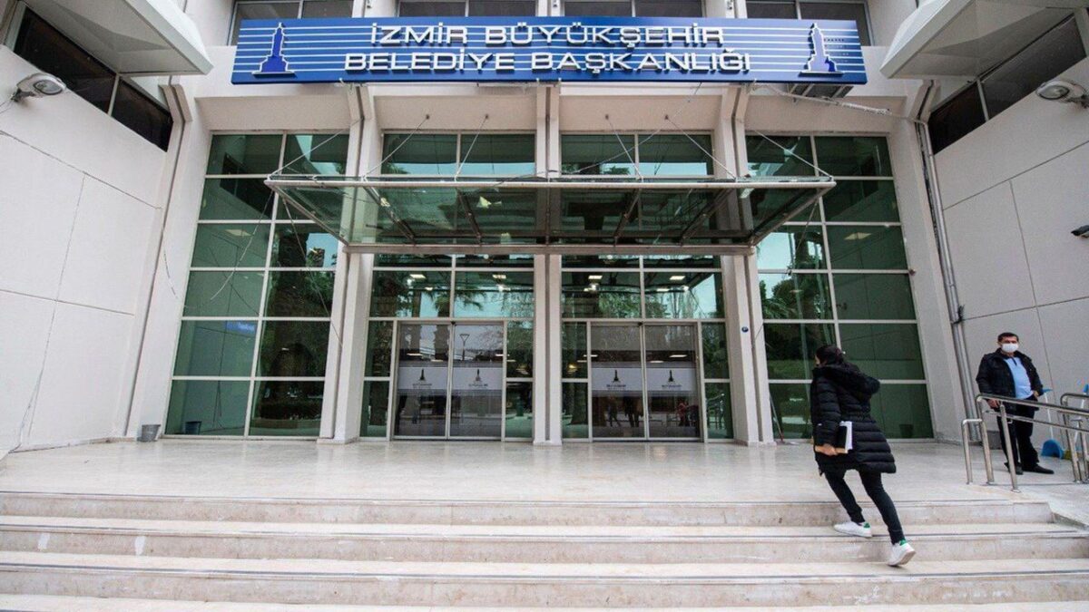 Büyükşehir’de çifte borçlanmaya oy birliği Büyükşehir’de çifte borçlanmaya oy birliği