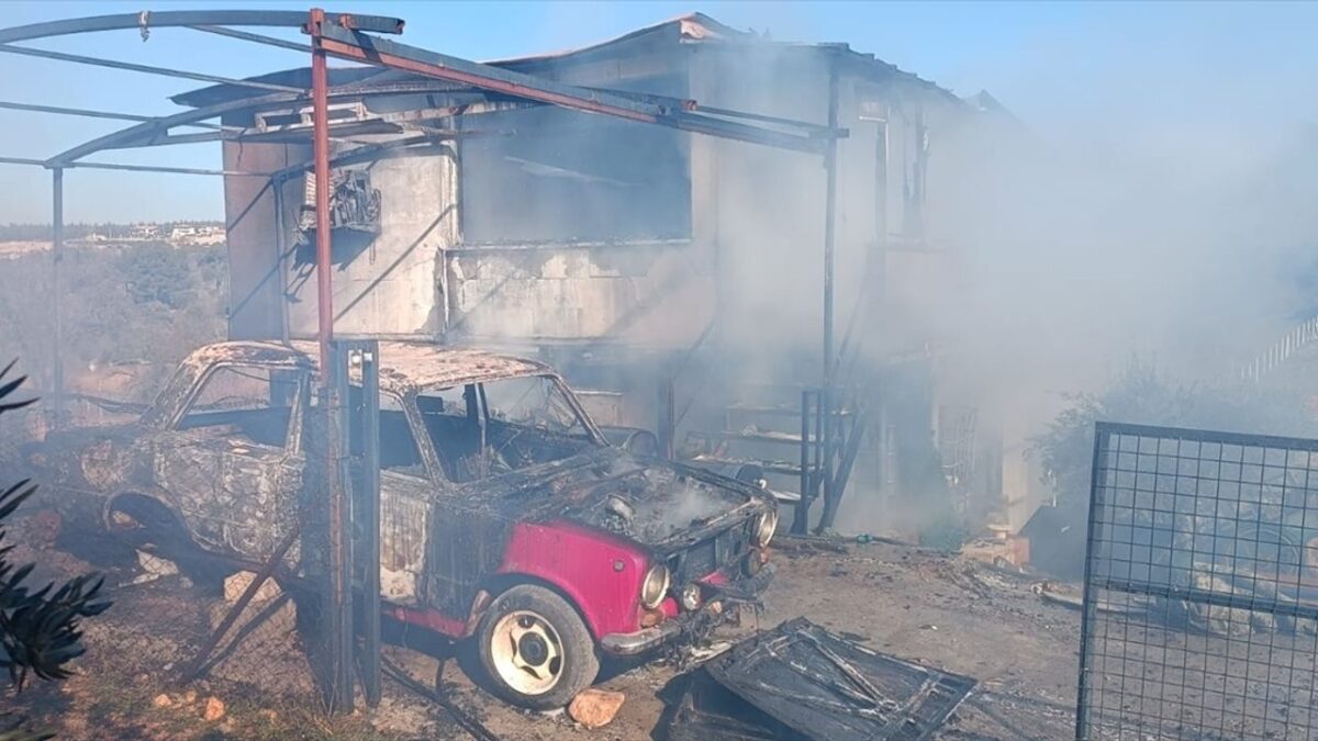 Muğla’da yangın: Prefabrik ev ile otomobil küle döndü!
