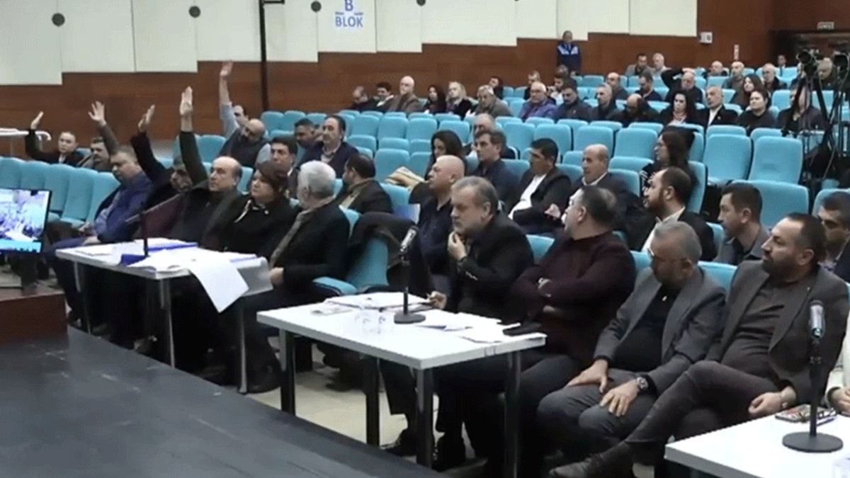CHP Konak Grubu’nda Folkart çatlağı!