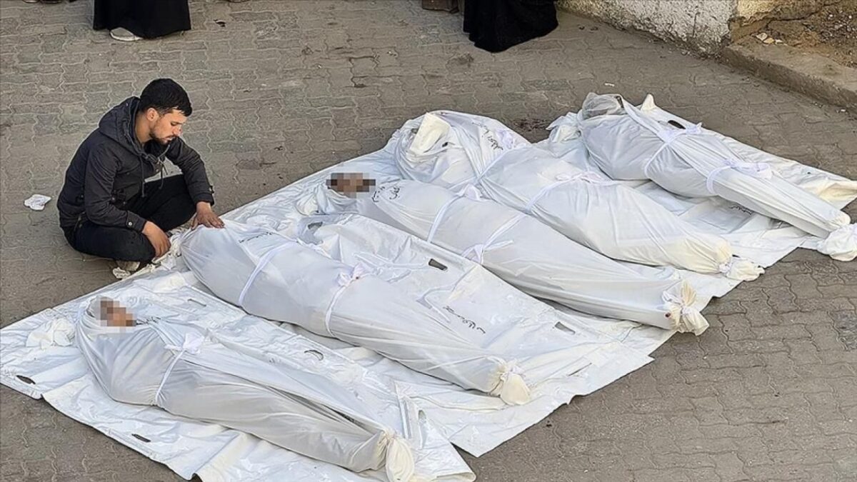 İsrail’in, Gazze’ye saldırılarında can kaybı 71 bin 388’e yükseldi İsrail’in, Gazze’ye saldırılarında can kaybı 71 bin 388’e yükseldi