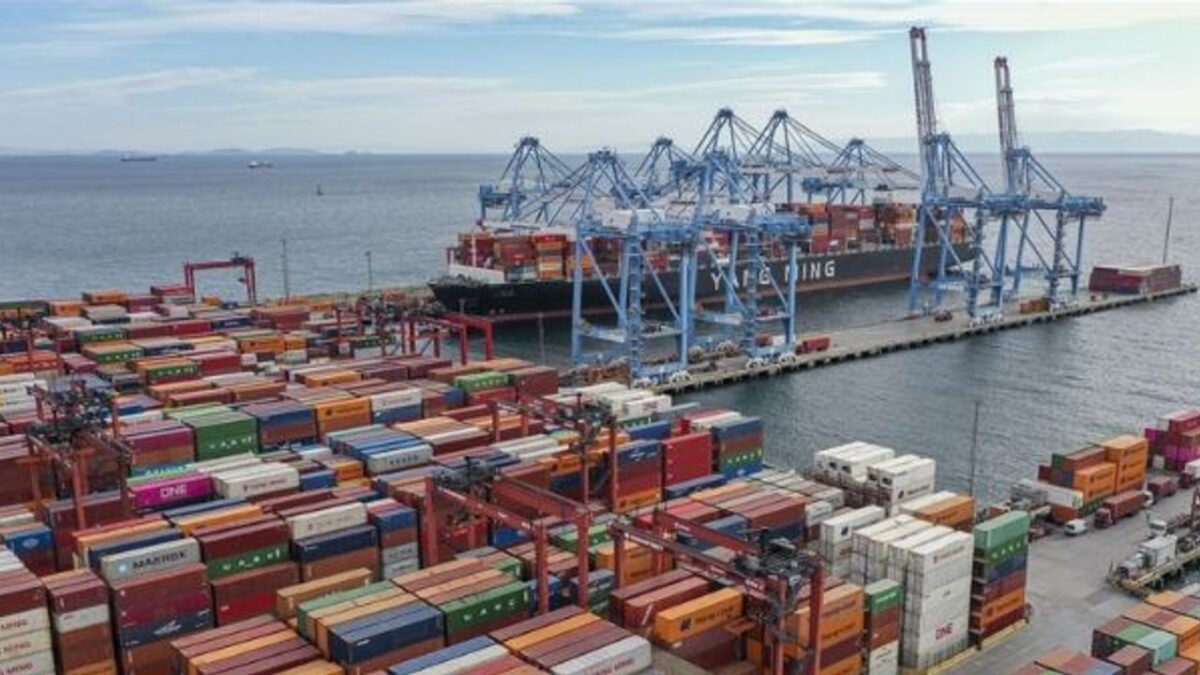 Bakan Bolat ocak ayı ihracat rakamlarını açıkladı Bakan Bolat ocak ayı ihracat rakamlarını açıkladı