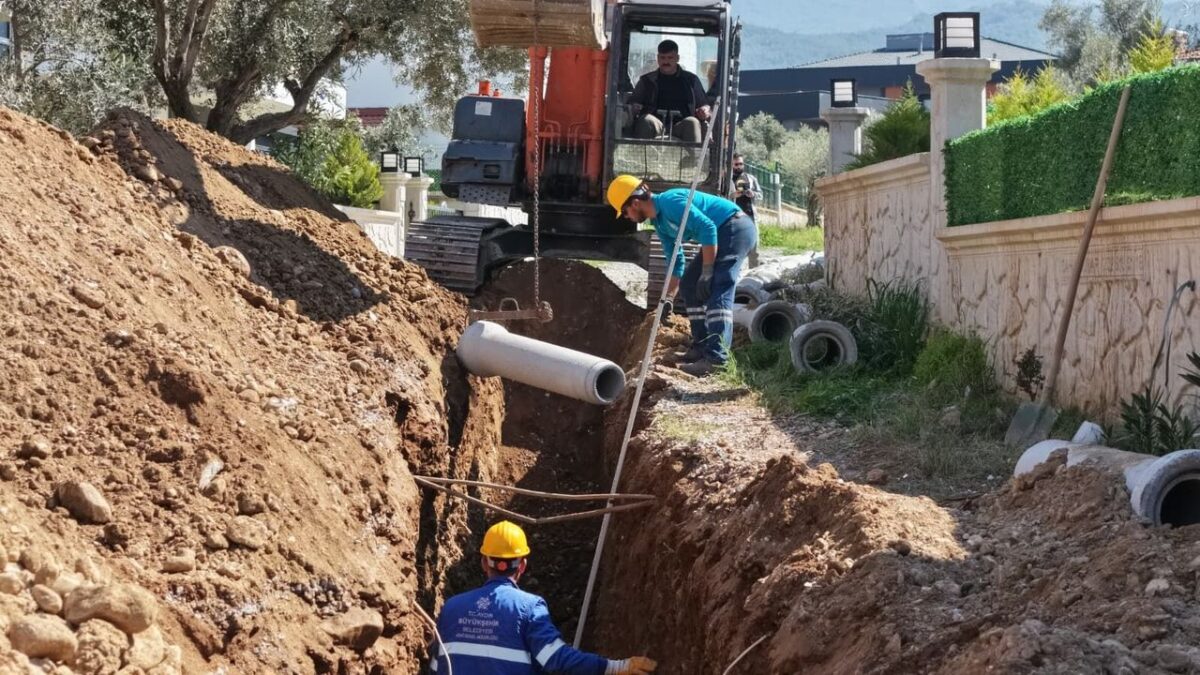 Başkan Çerçioğlu’ndan Davutlar’da altyapı yatırımı