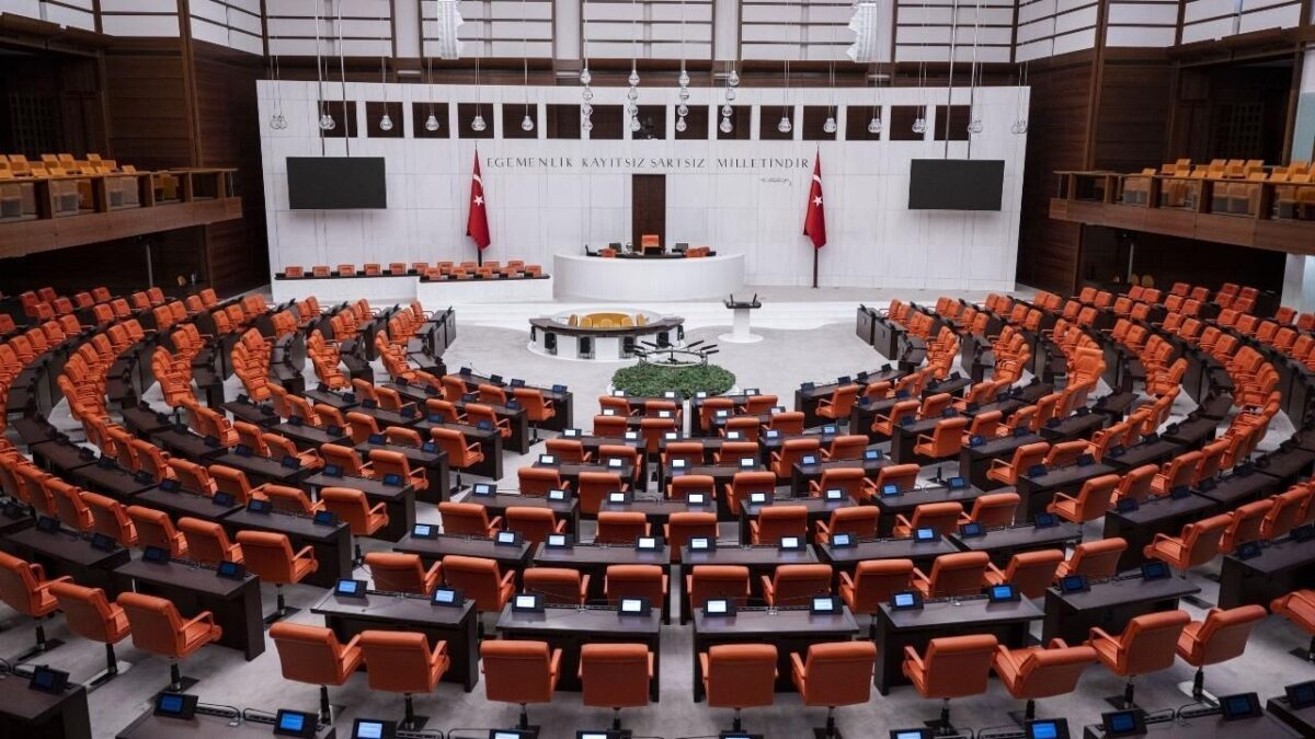 Meclis’te kapalı ‘savaş’ oturumu: Fidan ve Güler konuşacak! Meclis’te kapalı ‘savaş’ oturumu: Fidan ve Güler konuşacak!
