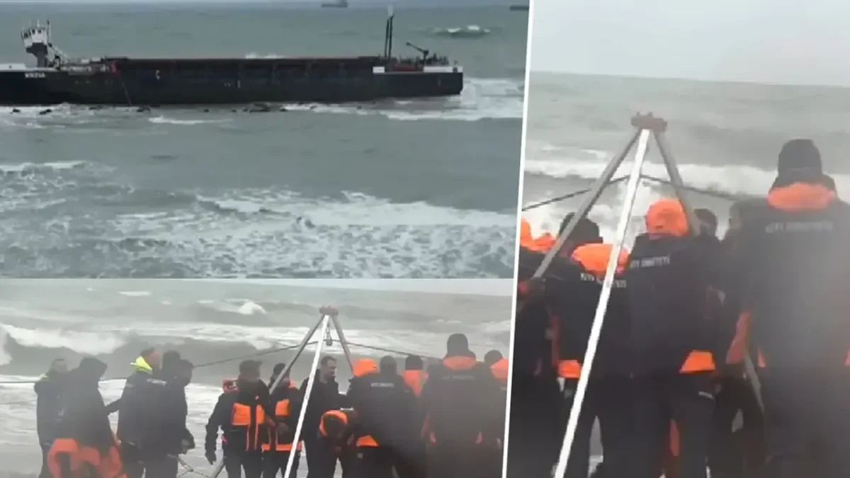 Kargo gemisinde tahliye operasyonu! Kargo gemisinde tahliye operasyonu!