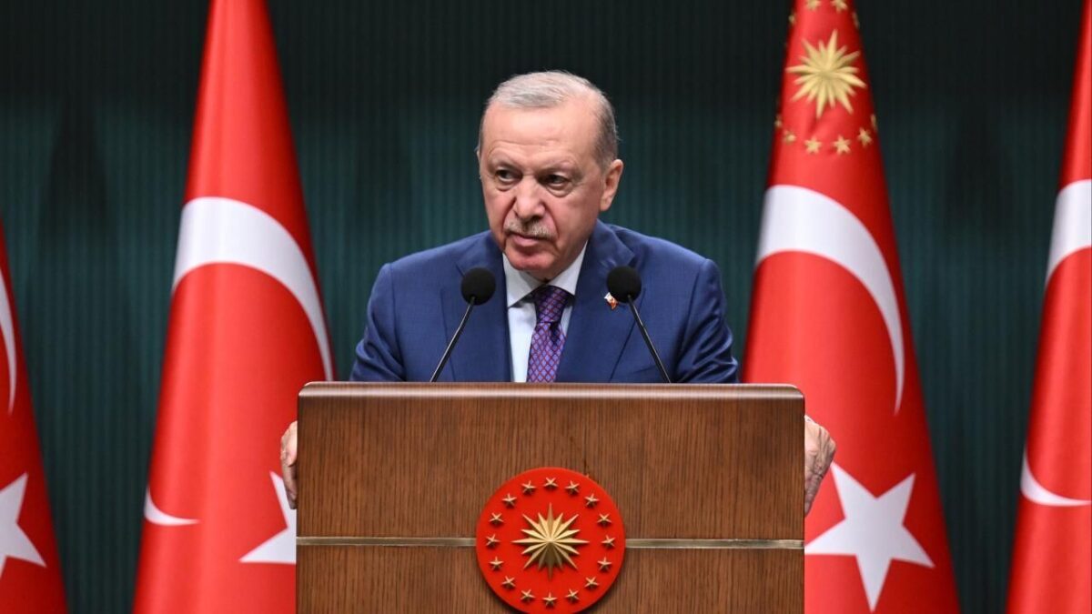 “Ayasofya’nın yeniden ibadete açılması bize nasip oldu” “Ayasofya’nın yeniden ibadete açılması bize nasip oldu”