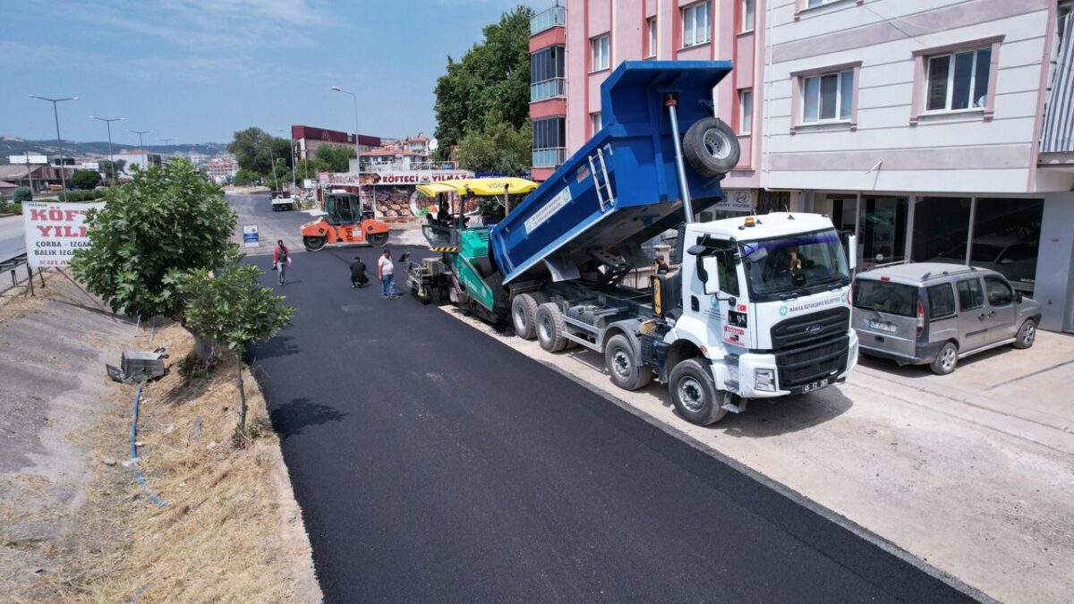 Kula’da asfalt seferberliği
