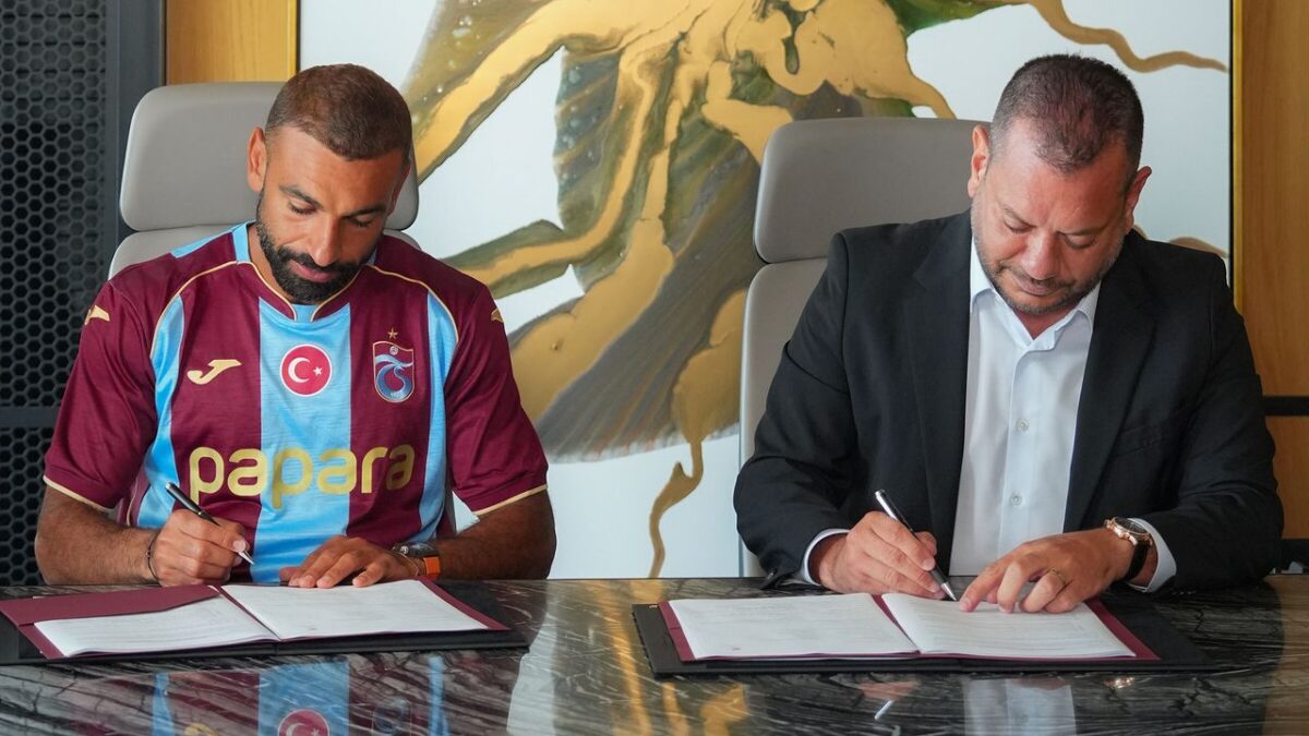 İmza atıldı: Salah’a senelik 17 milyon euro garanti para! İmza atıldı: Salah’a senelik 17 milyon euro garanti para!