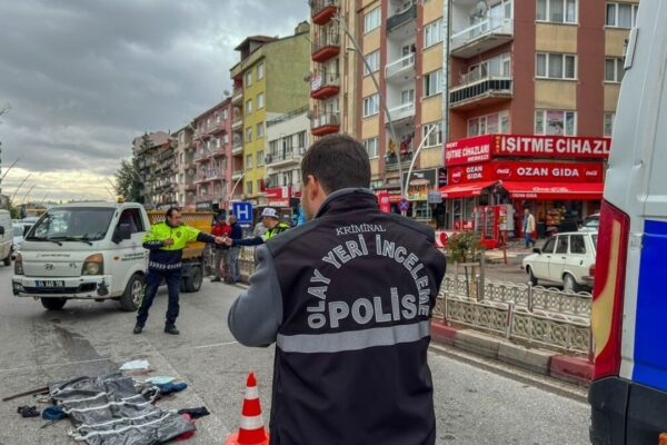 Tırın çarptığı yaya ağır yaralandı