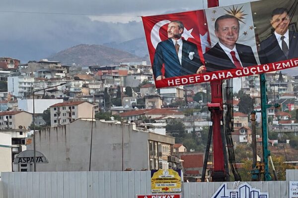 İzmir’de yeni döneme keskin geçiş! İzmir’de yeni döneme keskin geçiş!